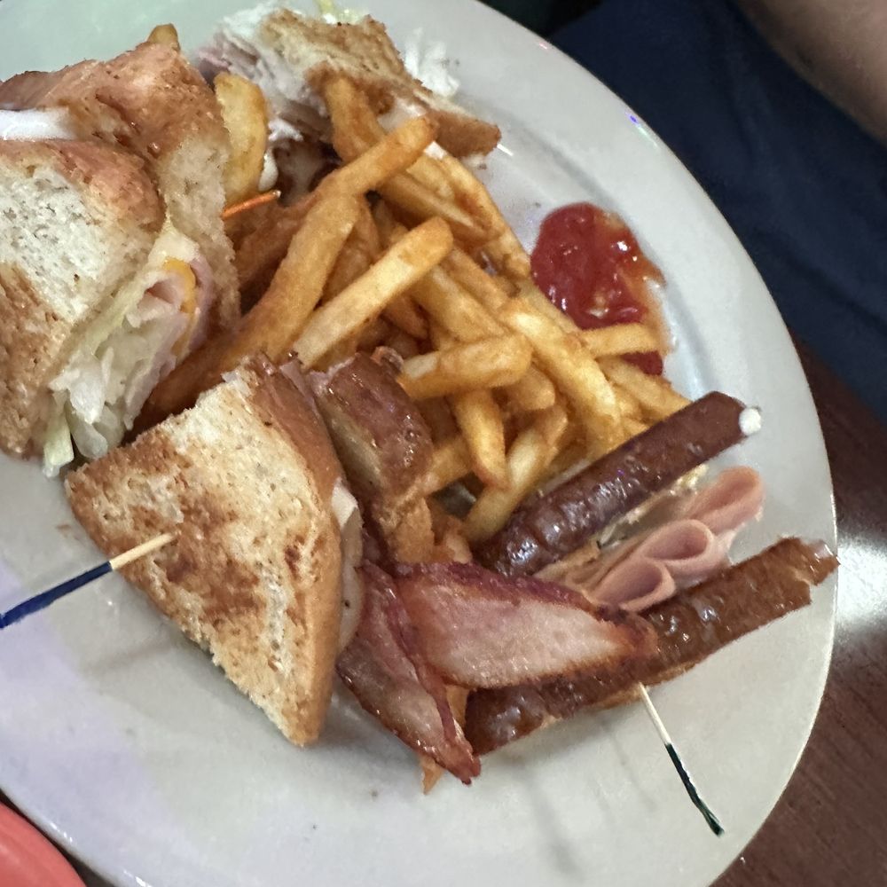 R'Reileigh's Daybreak Cafe - a plate of food - Cafes Near Me - Lillian, Alabama R'Reileigh's Daybreak Cafe - a plate of food - Cafes Near Me - Lillian, Alabama