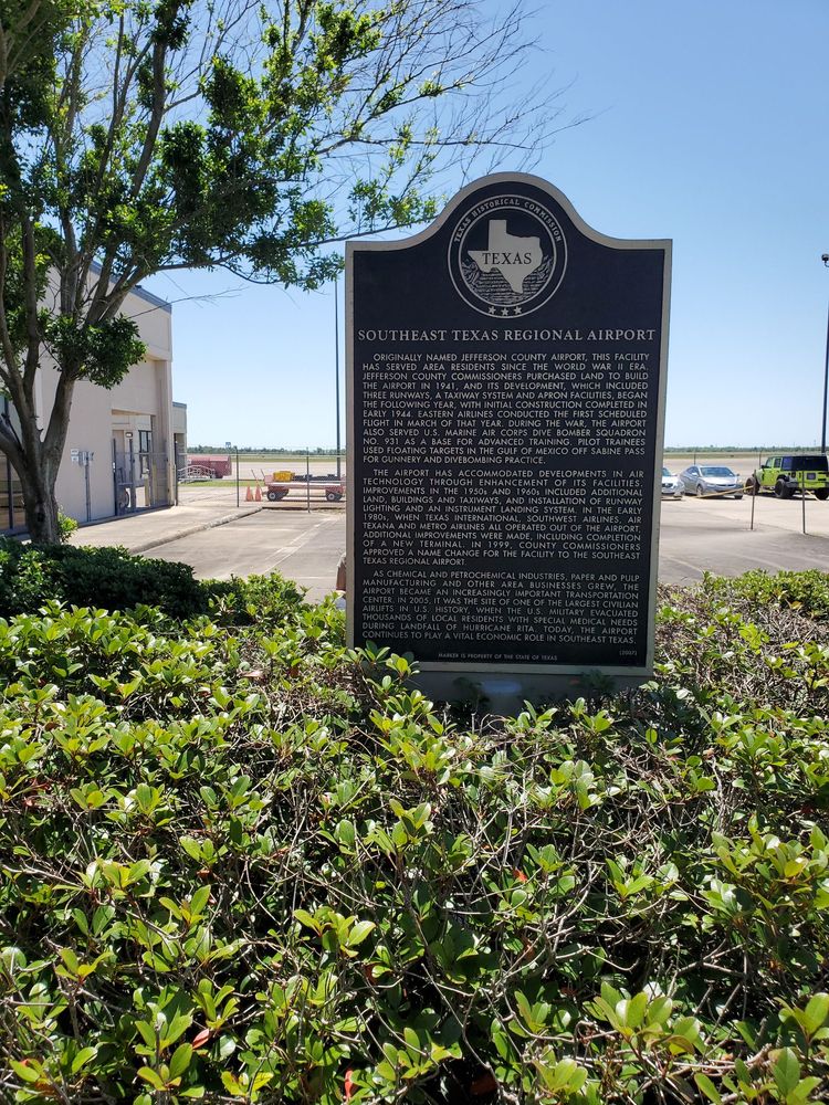JACK BROOKS REGIONAL AIRPORT Updated May 2024 17 Photos 6000
