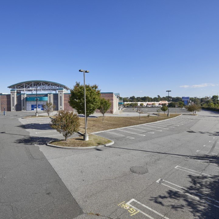 LODI ROUTE 17 370 Essex St, Lodi, New Jersey Shopping Centers