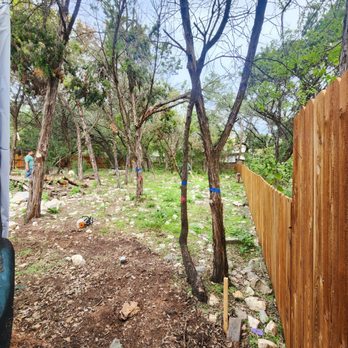 5 Stars Landscape - Before/ tree removals - Landscaping Near Me - Austin, Texas 5 Stars Landscape - Before/ tree removals - Landscaping Near Me - Austin, Texas