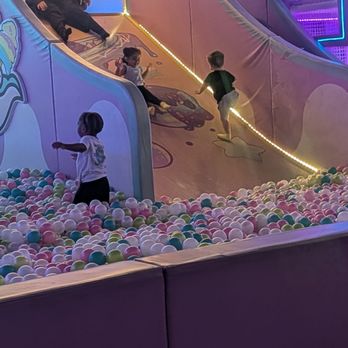 Candyland Adventure - The popular slide into the ball pit. - Indoor Playcenter Near Me - Springfield, Pennsylvania