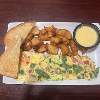Red Apple Cafe - Cafes Near Me - Muncie, Indiana
