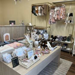Glowing & Growing Baby Boutique