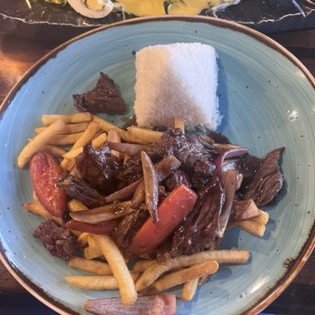 Victoria's Pisco Lounge - Lomo saltado - Peruvian Near Me - Lake Worth, Florida Victoria's Pisco Lounge - Lomo saltado - Peruvian Near Me - Lake Worth, Florida