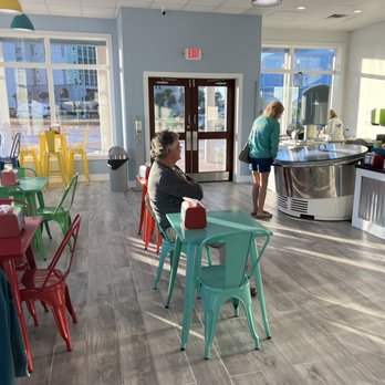 Pete's Ice Cream Factory - Beautiful in here. - Ice Cream & Frozen Yogurt Near Me - Orange Beach, Alabama Pete's Ice Cream Factory - Beautiful in here. - Ice Cream & Frozen Yogurt Near Me - Orange Beach, Alabama