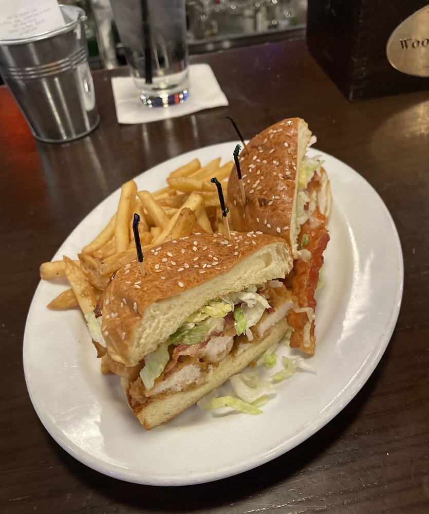 RUSTY BUCKET RESTAURANT & TAVERN 77 Photos & 146 Reviews 2812