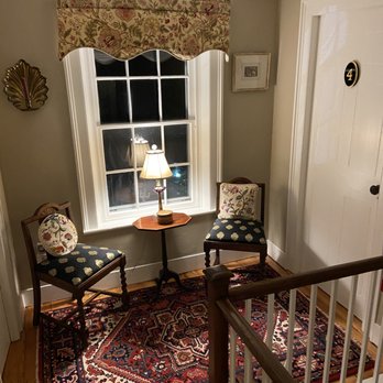 Candleberry Inn on Cape Cod - Landing outside rooms 3 and 4. - Bed & Breakfast Near Me - Brewster, Massachusetts