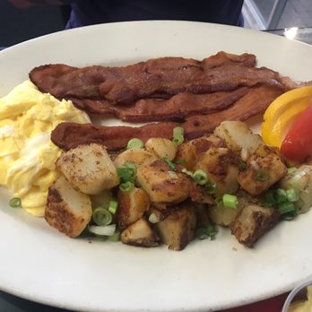 Flavor Table - Cajun/Creole Near Me - Los Angeles, California