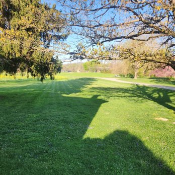 Luxury Lawn Care - Call Now For A Free Estimate - Lawn Services Near Me Luxury Lawn Care - Call Now For A Free Estimate - Lawn Services Near Me