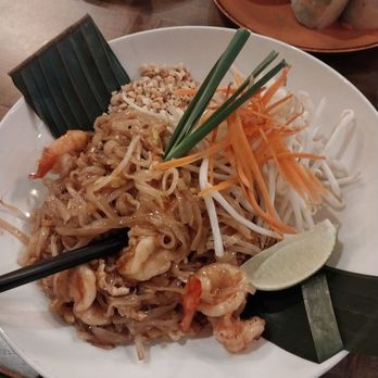 Zab Pinto Thai - Pad Thai with Prawns. - Thai Near Me - Portland, Oregon