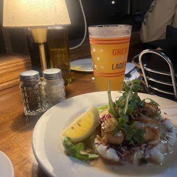Noyo River Grill - Seared scallops with mash potatoes - American Near Me - Fort Bragg, California