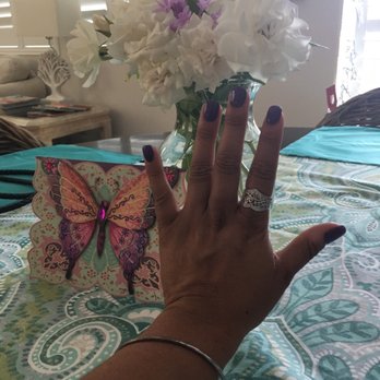 Tulip Nails - Nail Salons Near Me - Thousand Oaks, California