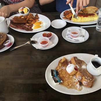 Maple Bacon Restaurant - Canadian Brunch - American Near Me - Plano, Texas Maple Bacon Restaurant - Canadian Brunch - American Near Me - Plano, Texas
