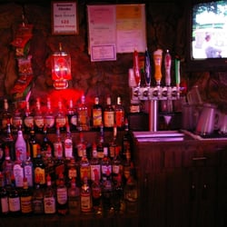 Ding's Cocktail Lounge - Small but effective selection