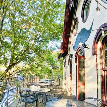 Harmony Inn - Balcony seating - American Near Me - Harmony, Pennsylvania