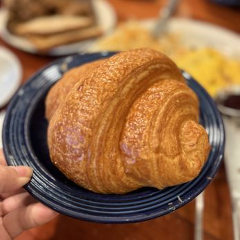 GoodLife Cafe & Bakery - Butter croissant - Cafes Near Me - Mendocino, California GoodLife Cafe & Bakery - Butter croissant - Cafes Near Me - Mendocino, California