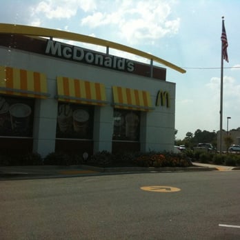 McDonald's - the front of a mcdonald's restaurant - Burgers Near Me - Macon, Georgia McDonald's - the front of a mcdonald's restaurant - Burgers Near Me - Macon, Georgia