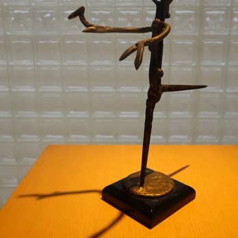 Des Moines Art Center - David Smith; untitled (Dancer); 1953; steel - Museums Near Me - Des Moines, Iowa