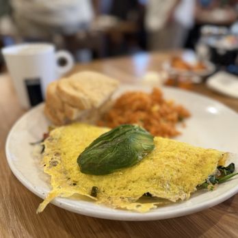 Broken Yolk Cafe - The Mom Omelet - American Near Me - Temecula, California