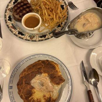 Le Soufflé - French Near Me - Paris, 75