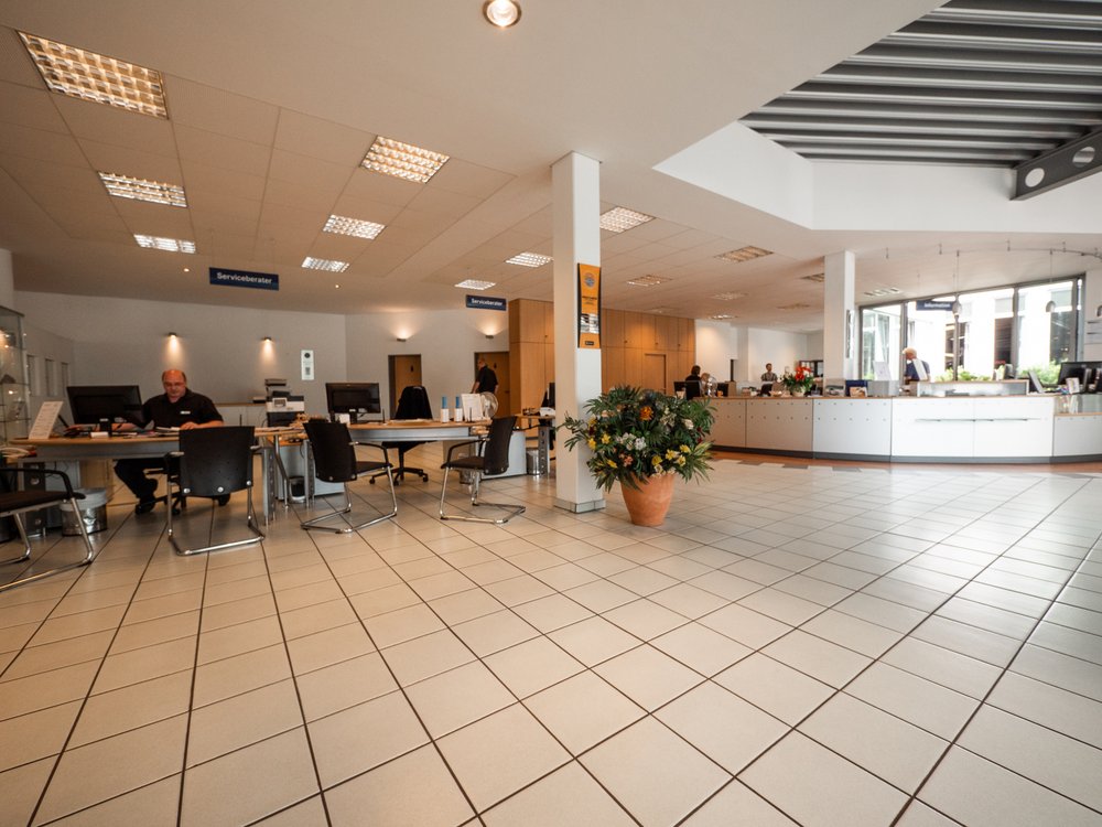 SÜVERKRÜP MERCEDESBENZ KIEL OST 30 Photos Klausdorfer Weg 169