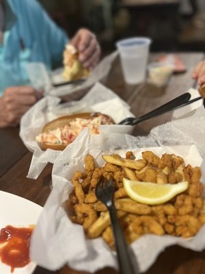 DJ's Clam Shack by null