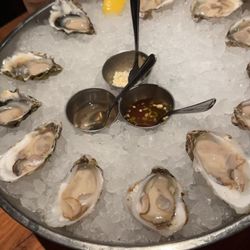 Andy and Tina Tours - Amazing oysters