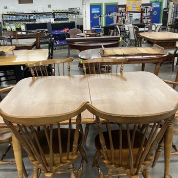 ReStore - Tables and chairs - Building Supplies Near Me - Bloomfield, Connecticut
