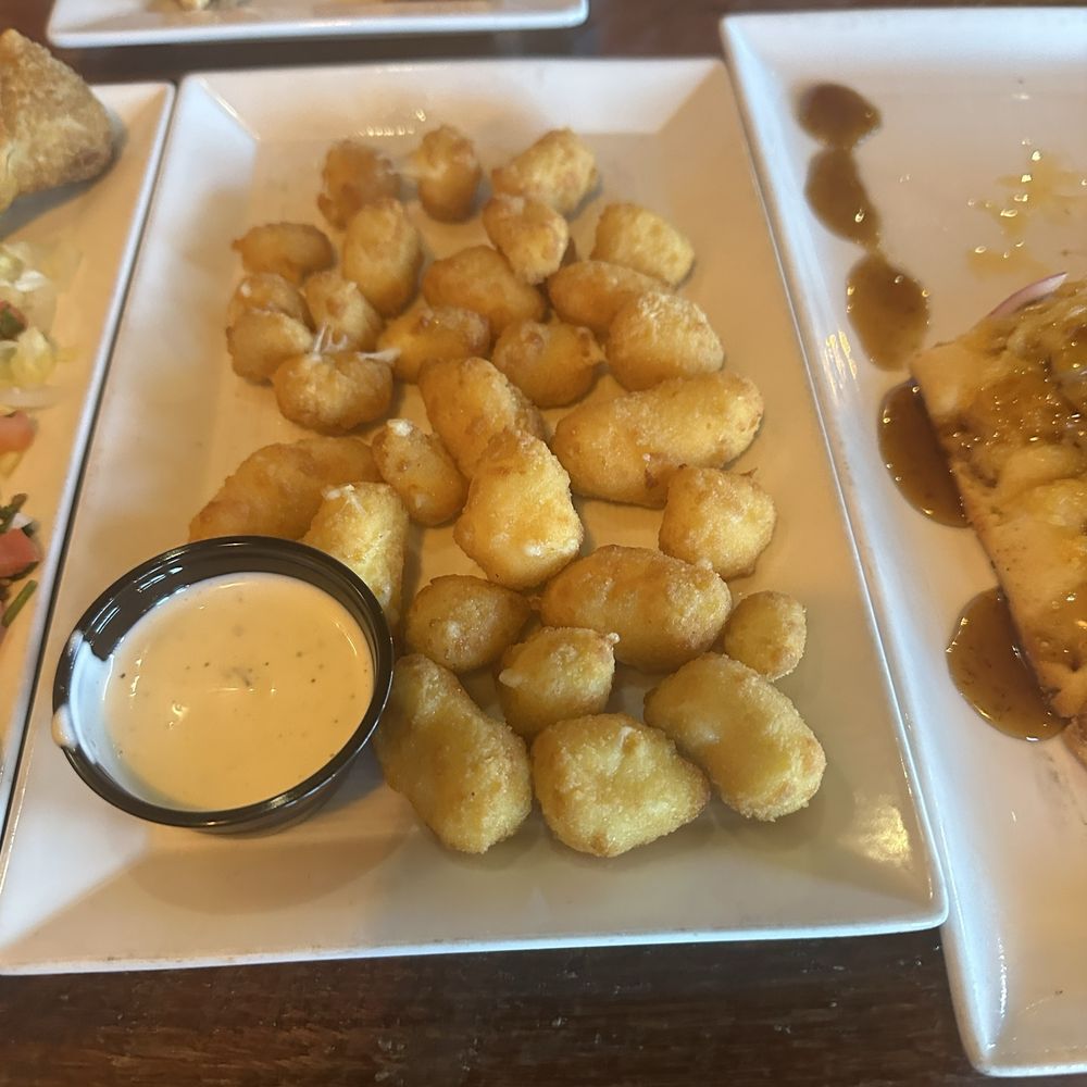 Waterfront Warehouse - Cheese curds! - Gastropubs Near Me - Kenosha, Wisconsin Waterfront Warehouse - Cheese curds! - Gastropubs Near Me - Kenosha, Wisconsin