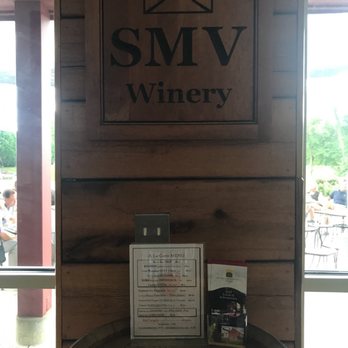 Sugarloaf Mountain Vineyard - Wineries Near Me - Dickerson, Maryland