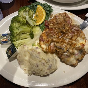 Carriage Inn - Chicken Saltimbocca - Barbeque Near Me - North Kingstown, Rhode Island Carriage Inn - Chicken Saltimbocca - Barbeque Near Me - North Kingstown, Rhode Island