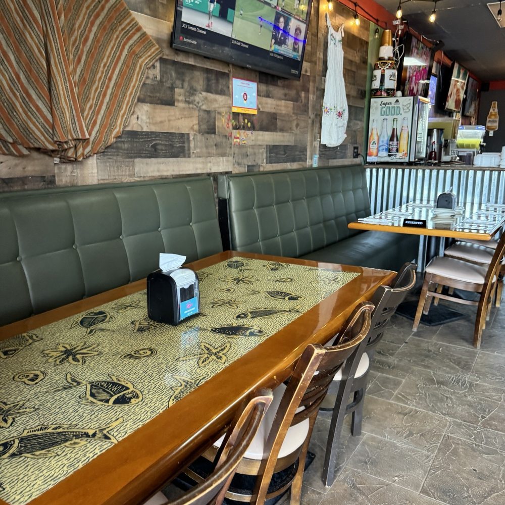 La Lupe Mexican Restaurant - Mexican Near Me - Pompano Beach, Florida