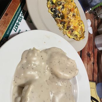 Country Cafe Ridgefield - Omelette and side of biscuits and gravy - American Near Me - Ridgefield, Washington