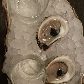 jjacques - Oyster shot - Cocktail Bars Near Me - Quebec City, Quebec