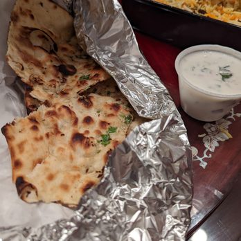 Bowl O Biryani - Garlic naan - Indian Near Me - Downers Grove, Illinois