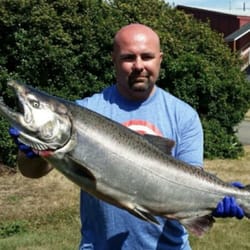 Reel Premier Fishing Guides - Got a nice 30 pound chinook! We landed it within the first 30 minutes of fishing