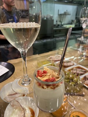 Umm No sólo Tapas by null