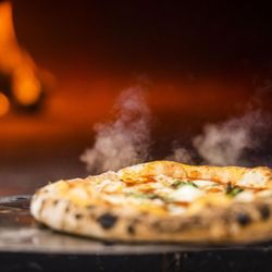 Cugino Forno - Clemmons - Margherita DOP out of wood fired oven