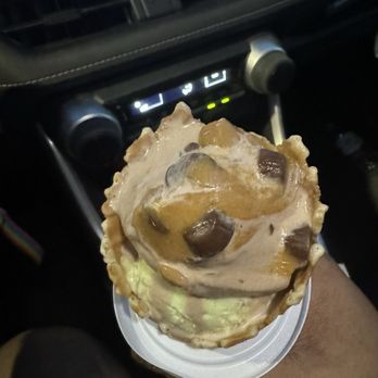 Bruster's Real Ice Cream - Chocolate peanut butter and key lime pie with waffle cone - Desserts Near Me - Kissimmee, Florida