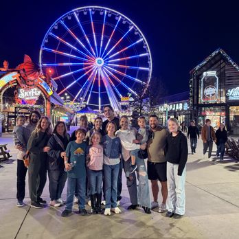 The Island - Amusement Parks Near Me - Pigeon Forge, Tennessee