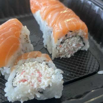 Sakura House Sushi & Grill - Norwegian roll - Japanese Near Me - Hemet, California