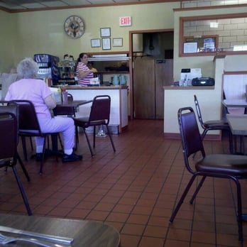 Mikhael's Restaurant - Breakfast & Brunch Near Me - Cedar Rapids, Iowa