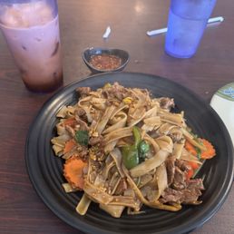 Pad See Eew or Beef Drunken noodles and Thai ice tea. So good! Pad See Eew or Beef Drunken noodles and Thai ice tea. So good!