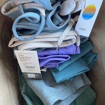 Vuori - Bag full! - Women's Clothing Near Me - Cabazon, California