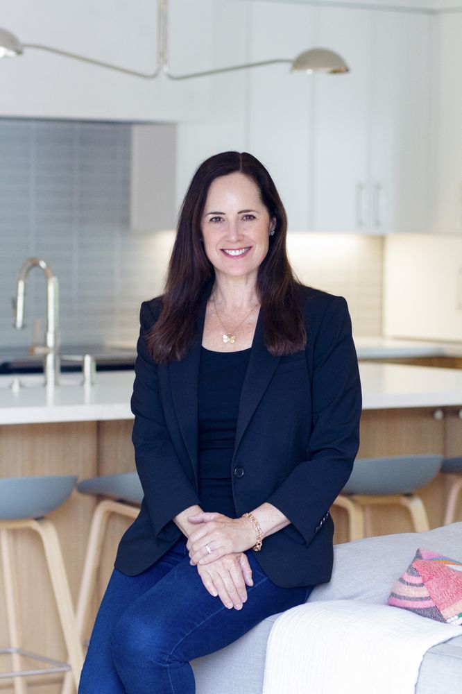 MICHELLE HOLCENBERG VANGUARD PROPERTIES 5 Moraga Way, Orinda