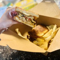 Rado Market - Spiced turkey melt