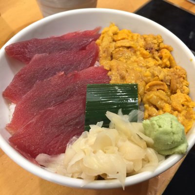 Tsukiji Outer Market by null