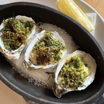 Fete - Oysters - New American Near Me - Honolulu, Hawaii Fete - Oysters - New American Near Me - Honolulu, Hawaii