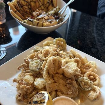 Karline's Restaurant - Fried Calamari and Burrata Appetizers - Bars Near Me - Redding, California Karline's Restaurant - Fried Calamari and Burrata Appetizers - Bars Near Me - Redding, California