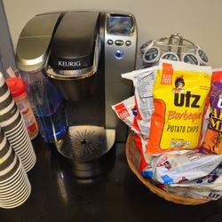 Auto Stop Arlington - Coffee & brain food while you wait!